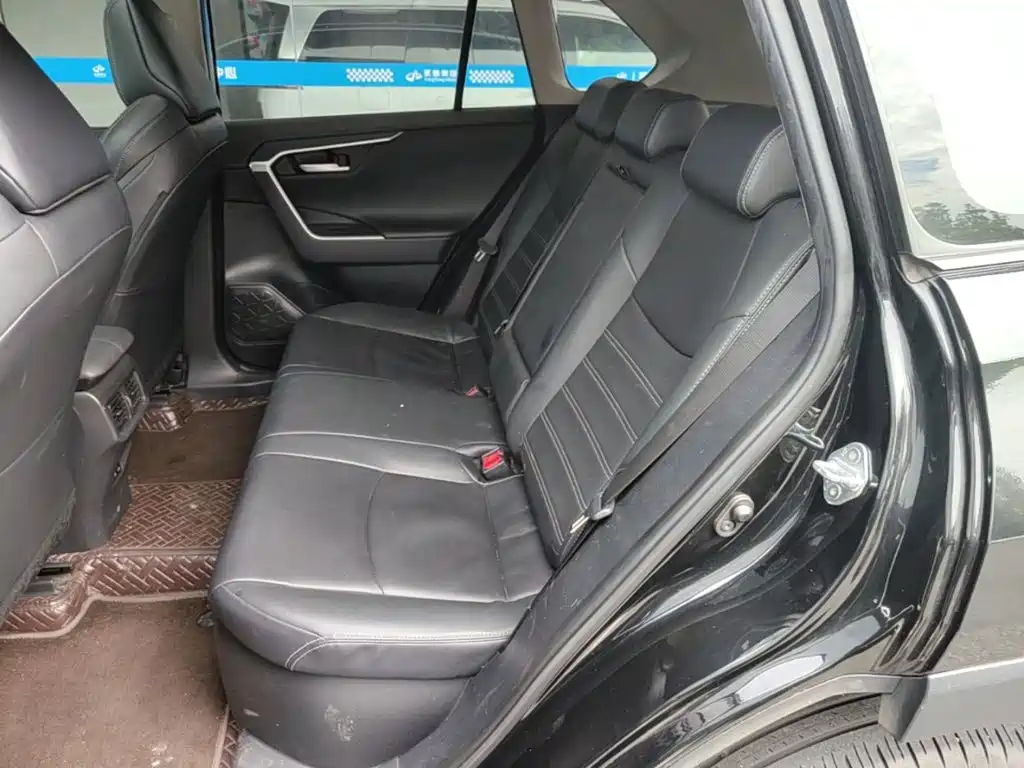 Toyota Wildlander — миниатюра 17