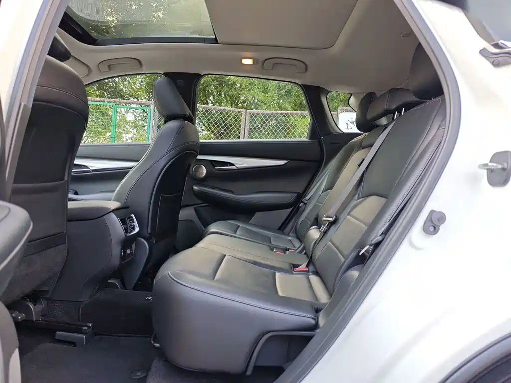 Infiniti QX50 — миниатюра 6