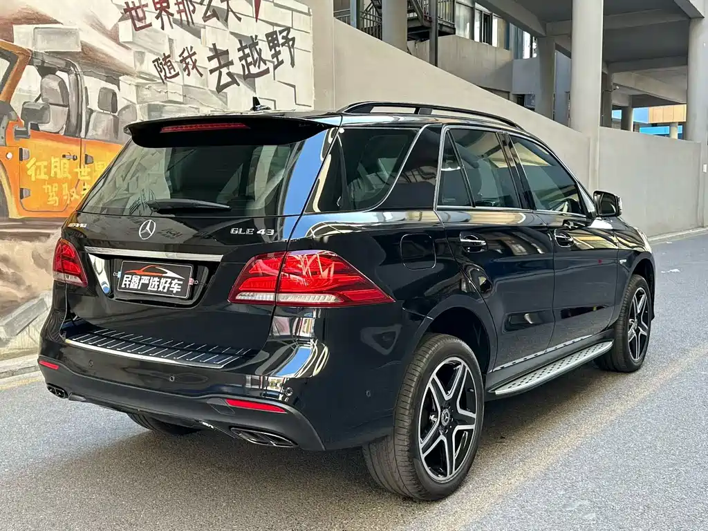 Mercedes-Benz GLE AMG — миниатюра 4