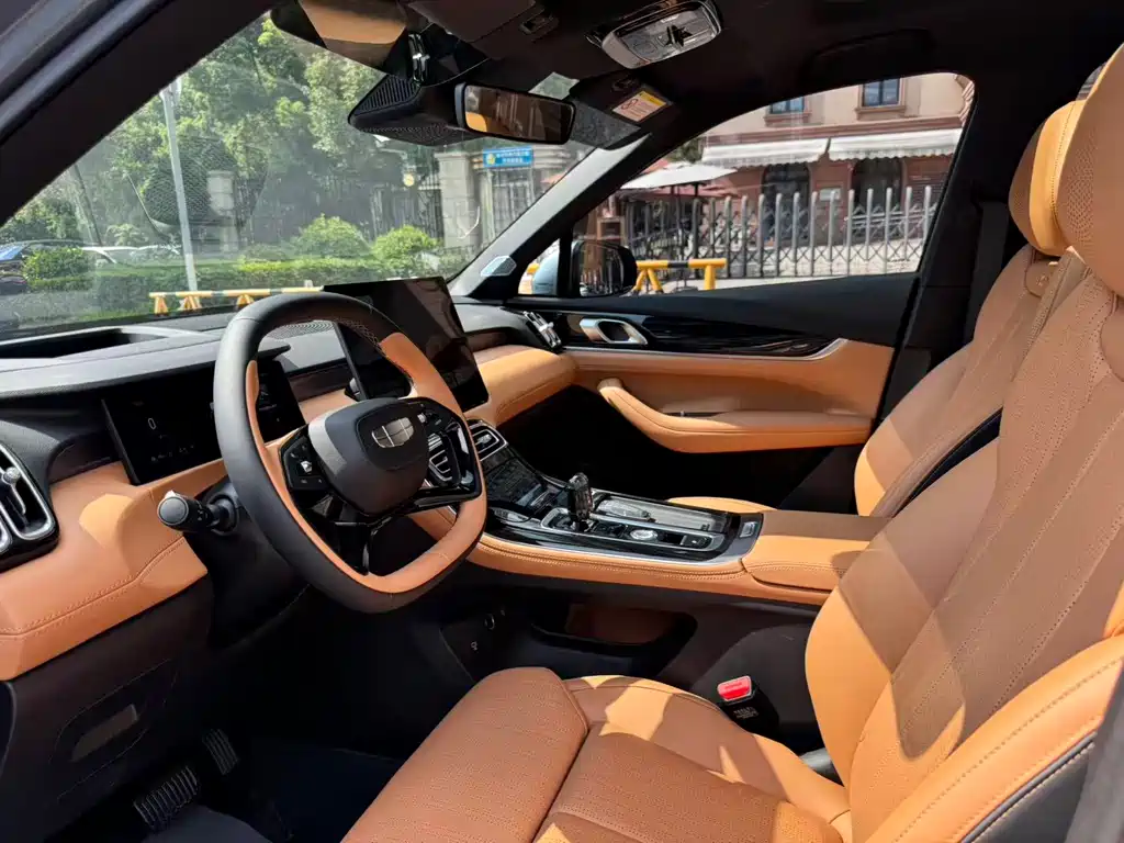 Geely Boyue L — миниатюра 9