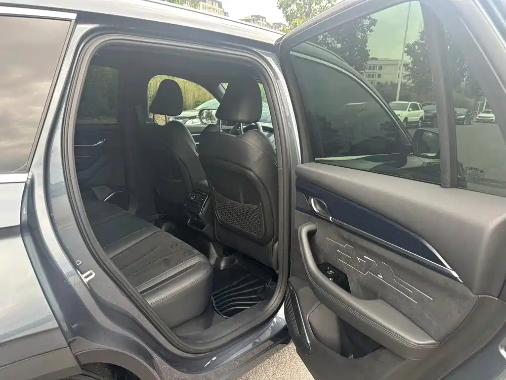 Geely Xingyue L — миниатюра 8
