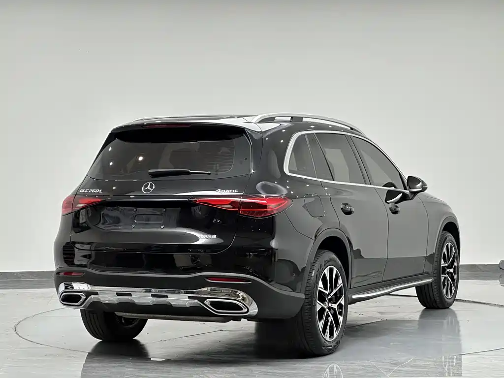 Mercedes-Benz GLC 2023 GLC 260 L 4MATIC 7 мест