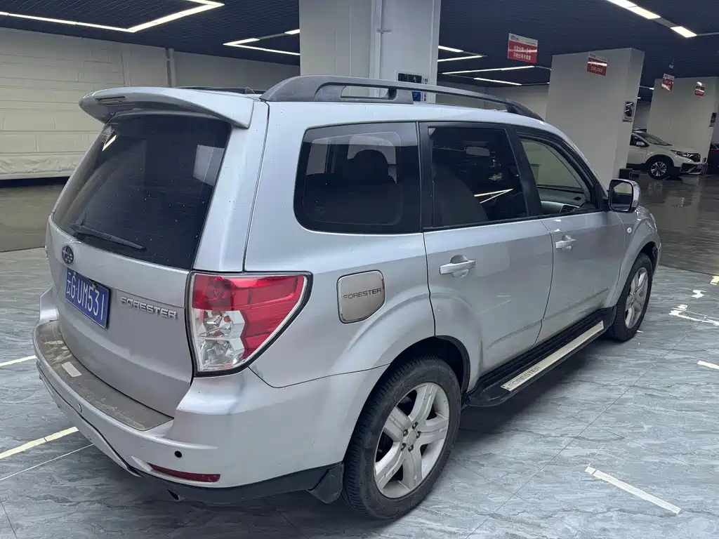 Subaru Forester 2011 2.5XS AT Luxury