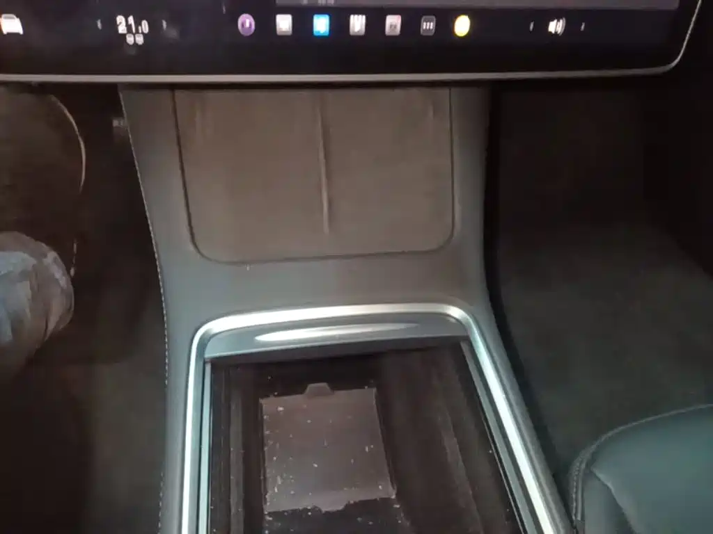Tesla Model 3 — миниатюра 14