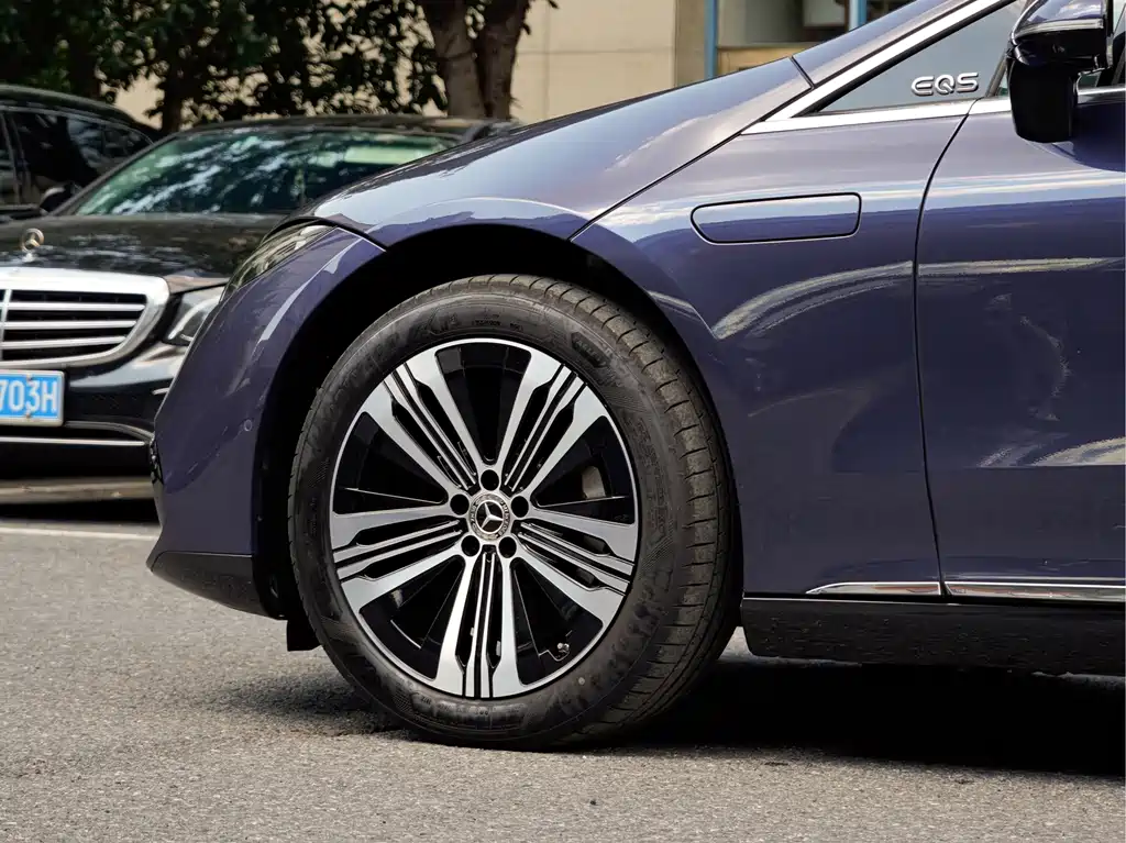 Mercedes-Benz EQS — миниатюра 8