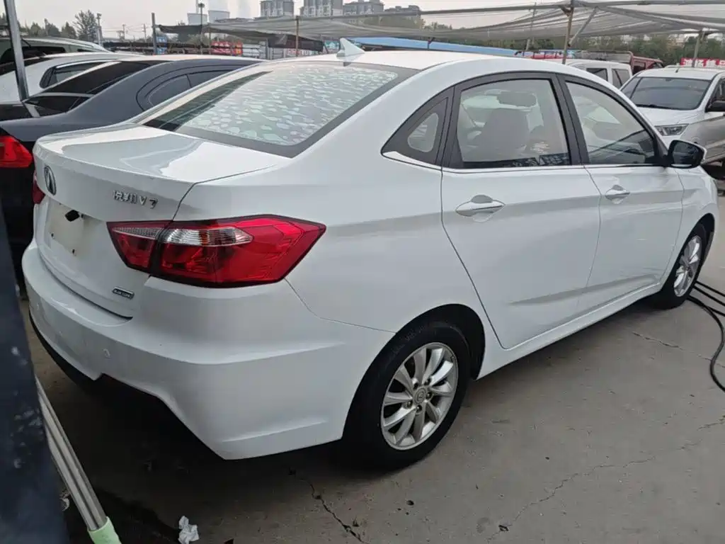 Changan V7 — миниатюра 7