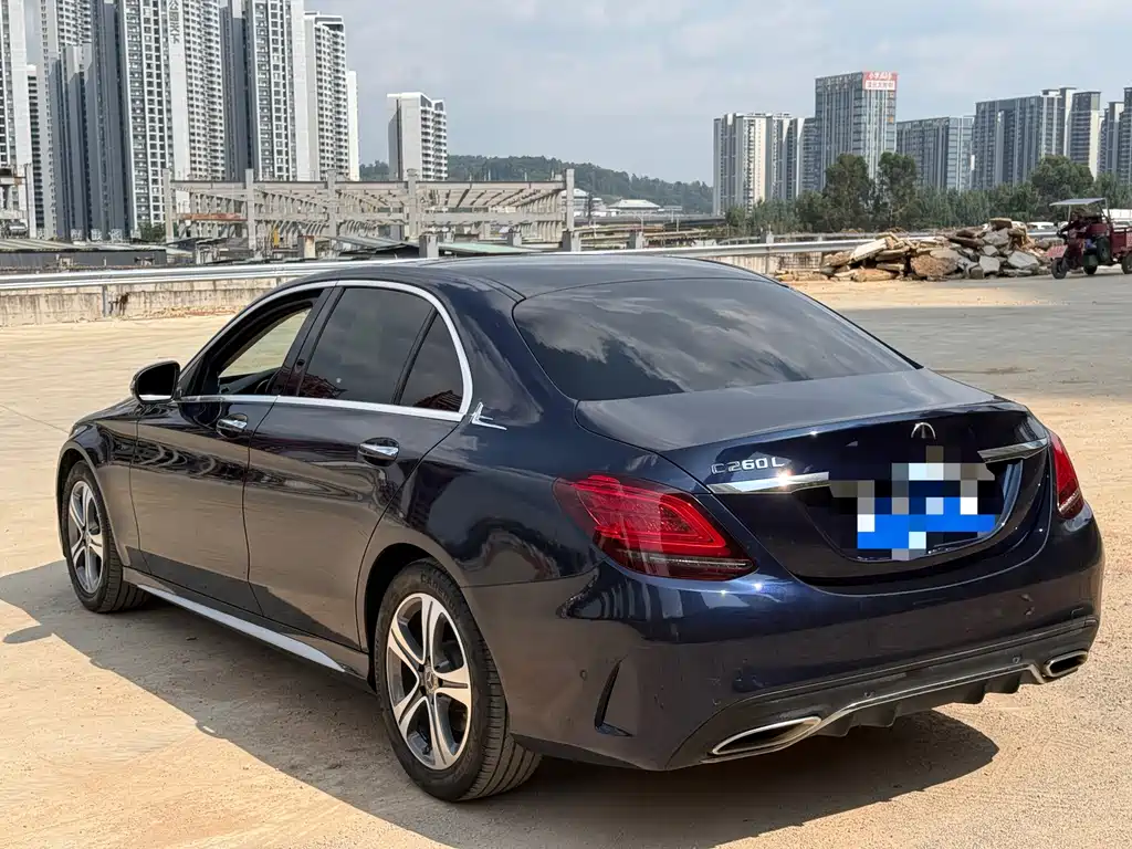 Mercedes-Benz C-Class — миниатюра 9