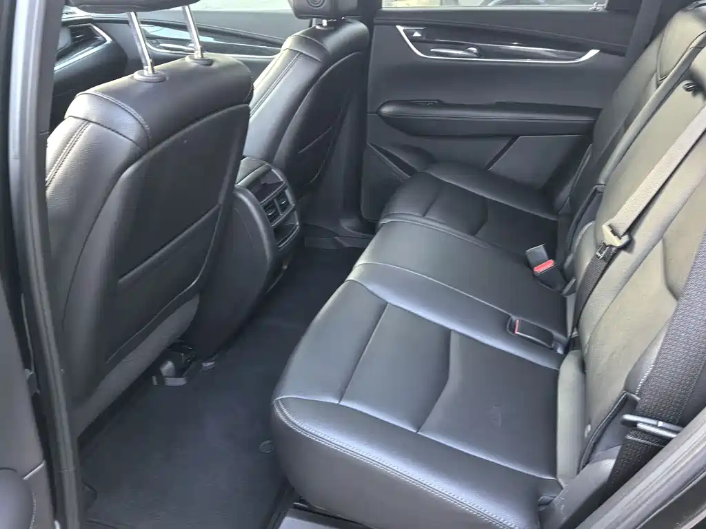 Cadillac XT5 — миниатюра 8