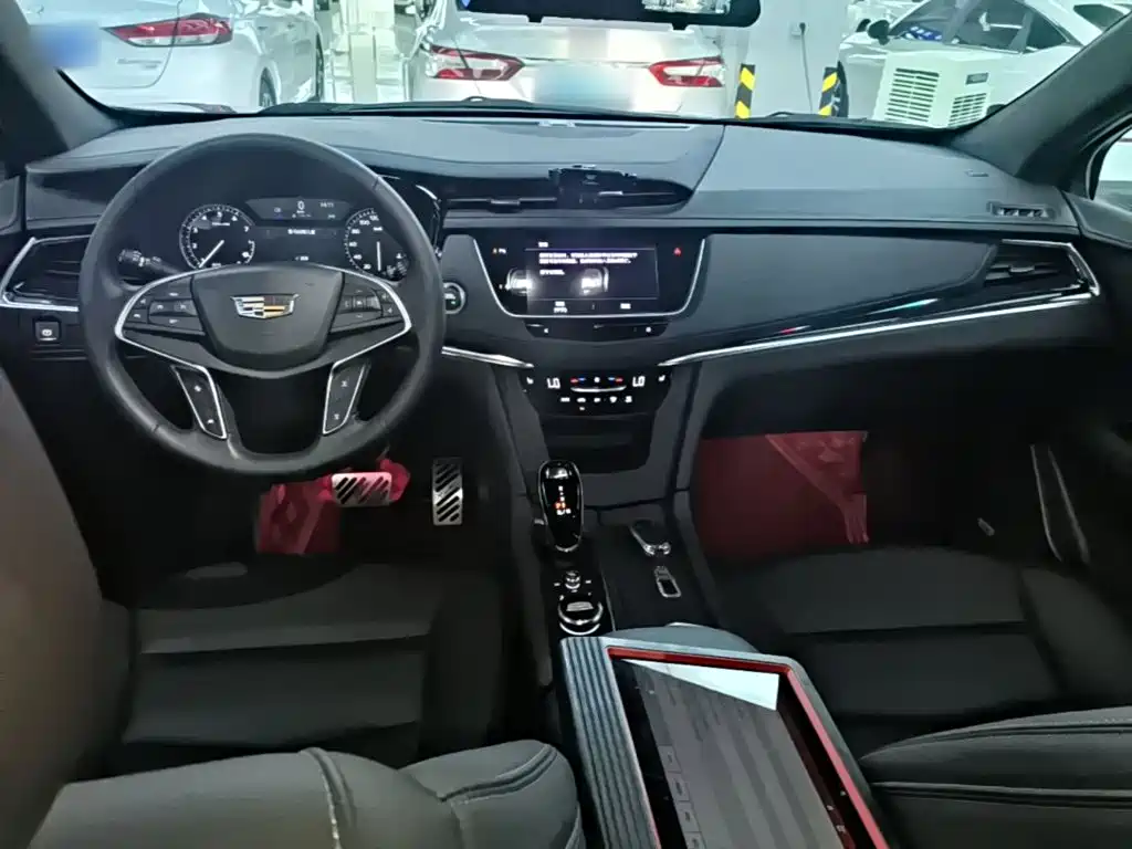 Cadillac XT5 — миниатюра 10