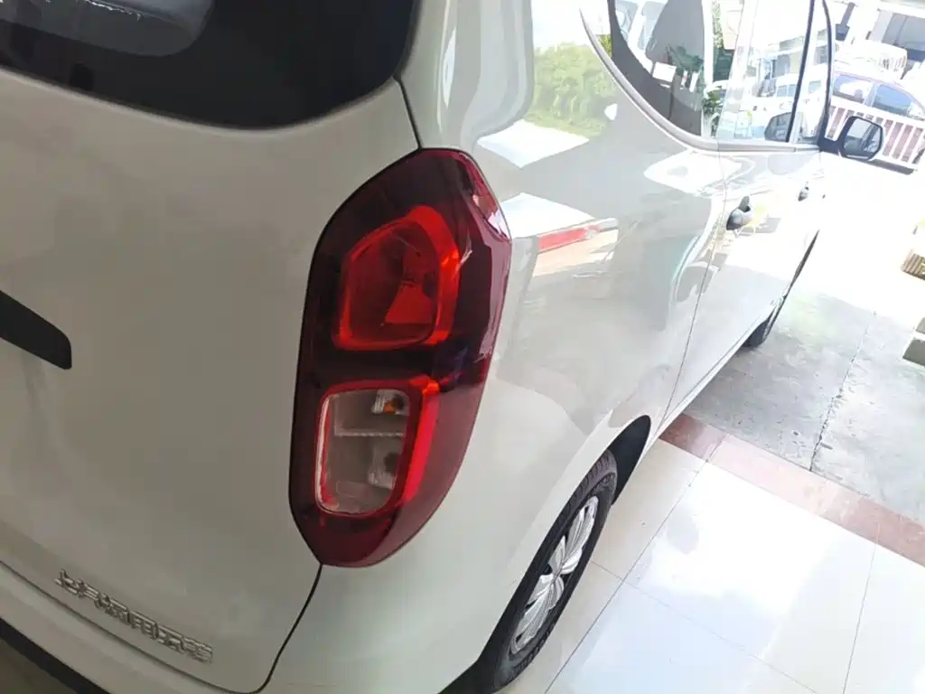 Wuling Hongguang EV — миниатюра 8