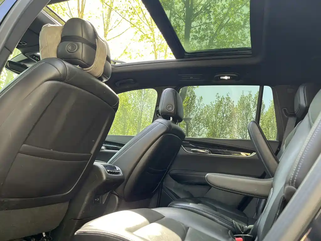 Cadillac XT6 — миниатюра 8