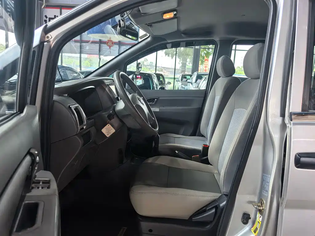 Dongfeng Succe 2014 1.6L MT Comfort 7 мест IV