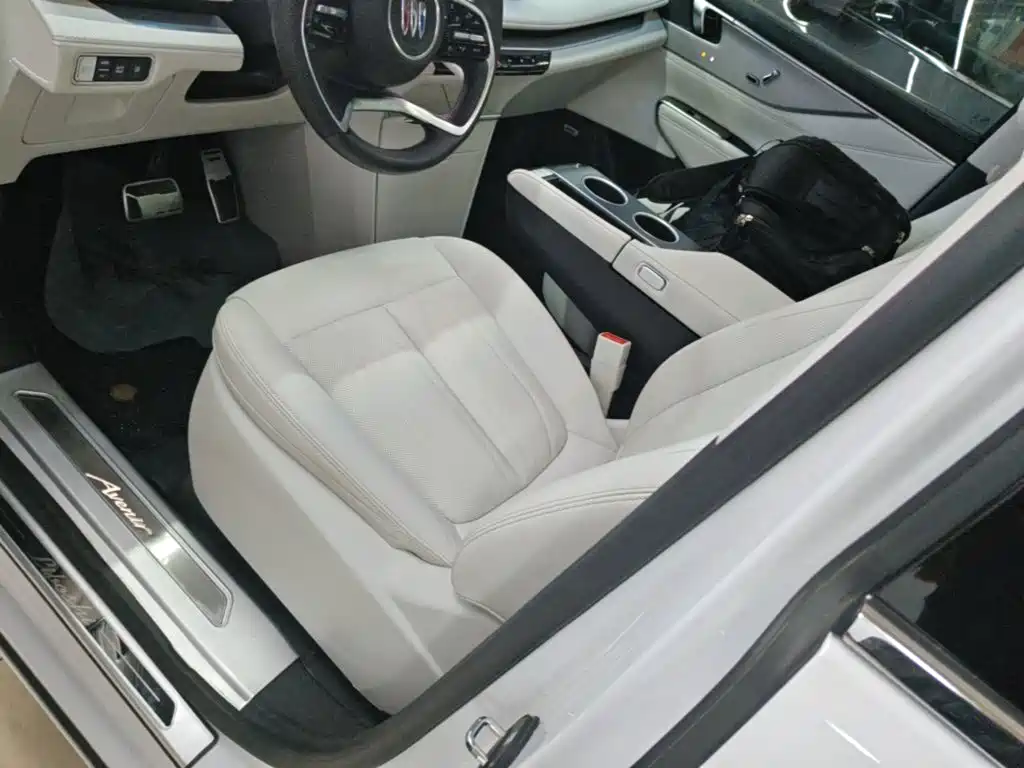 Buick GL8 Hybrid — миниатюра 15