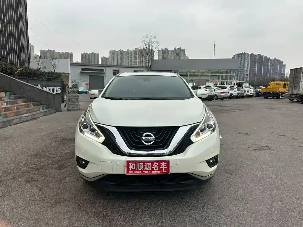 NISSAN LOULAN