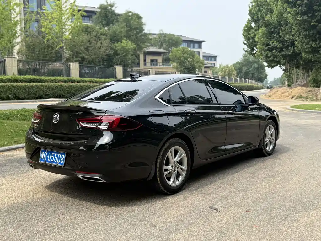 Buick Regal — миниатюра 9