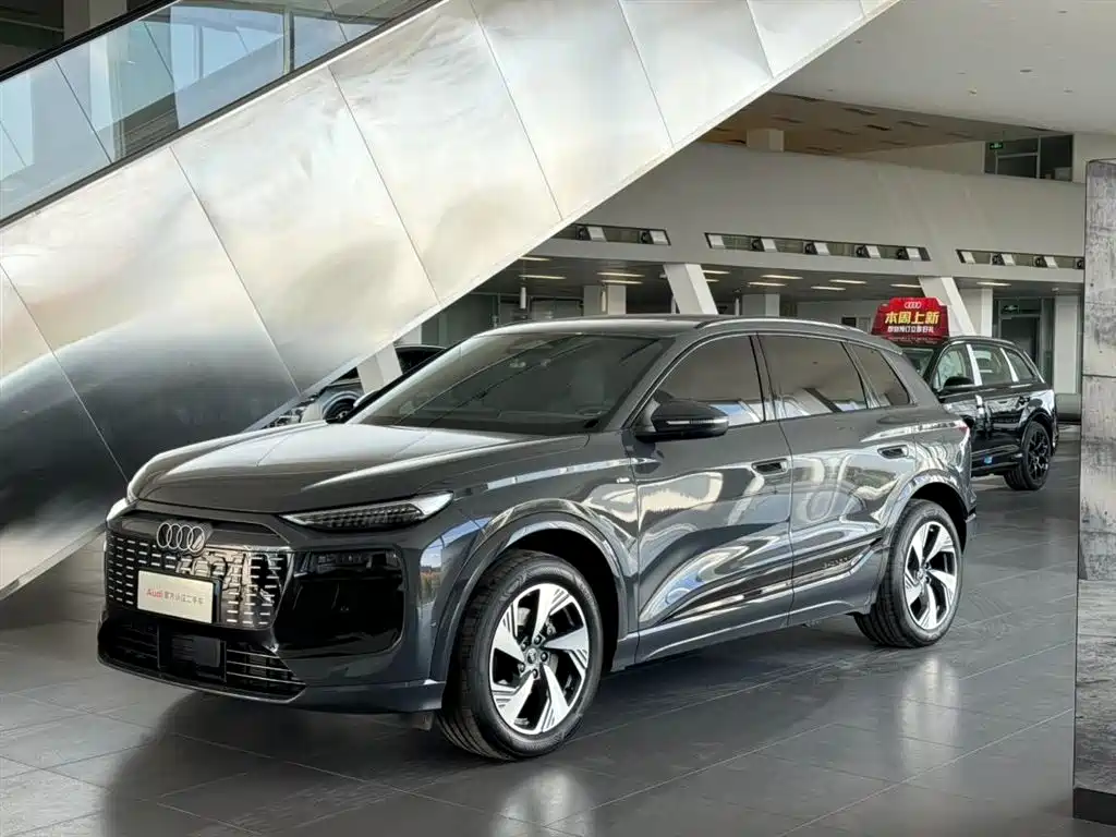 Audi 奥迪Q6L e-tron 2025