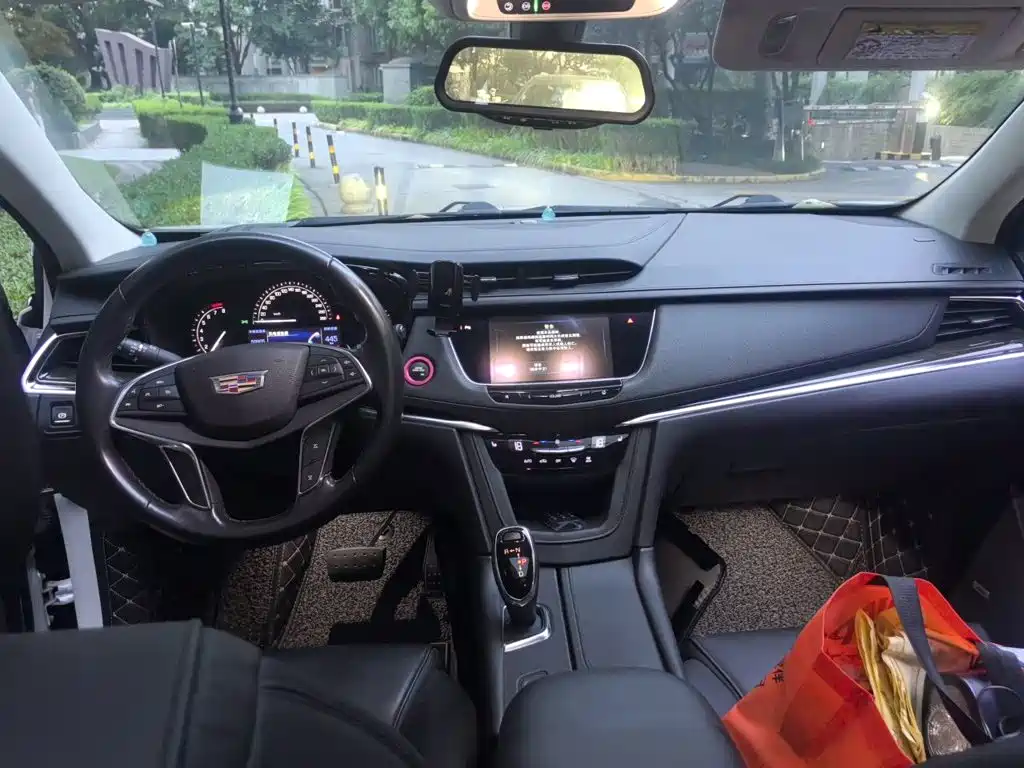 Cadillac XT5 — миниатюра 13