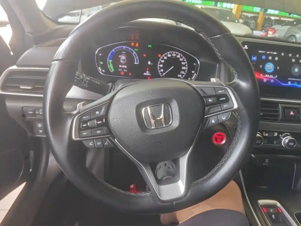 Honda Accord — миниатюра 11