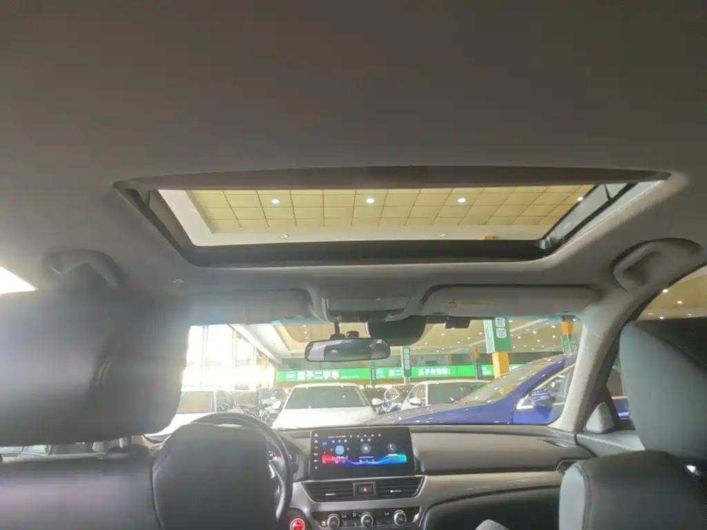 Honda Accord — миниатюра 18