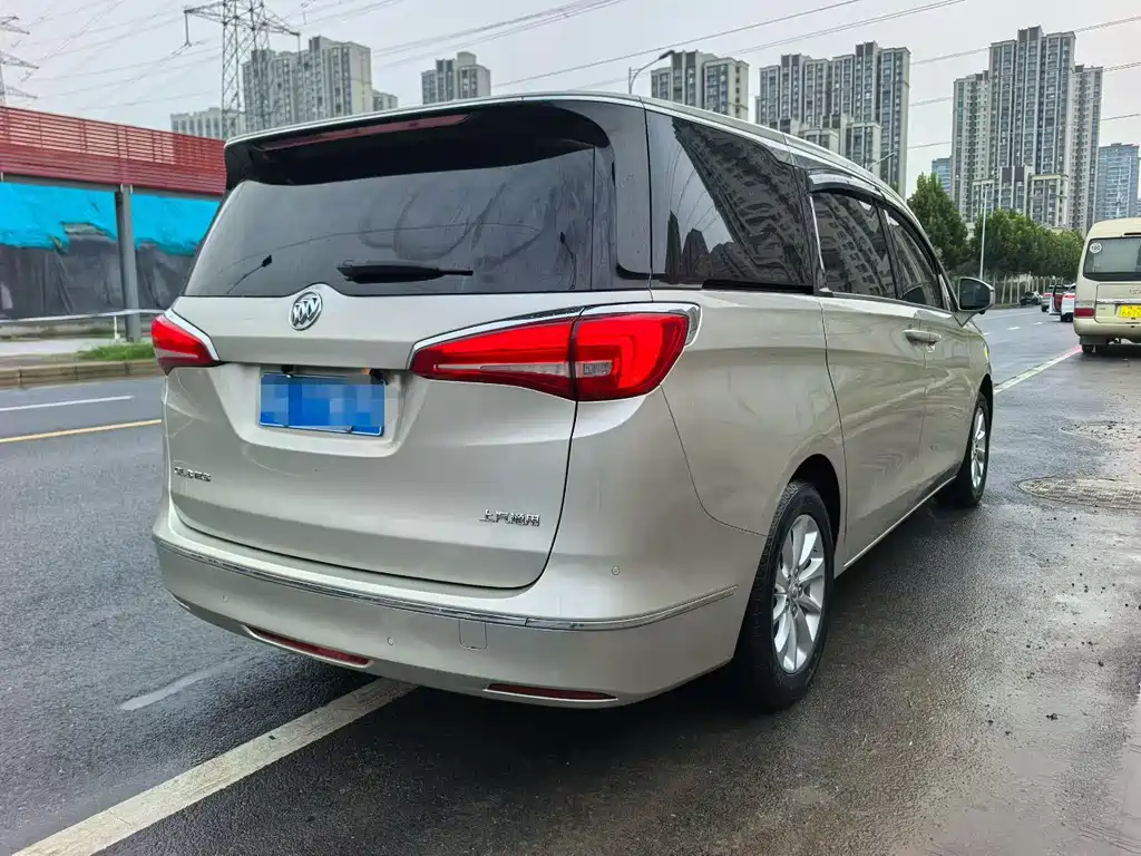 Buick GL8 — миниатюра 7