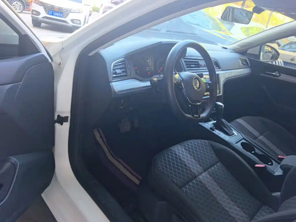Volkswagen Lamando — миниатюра 16