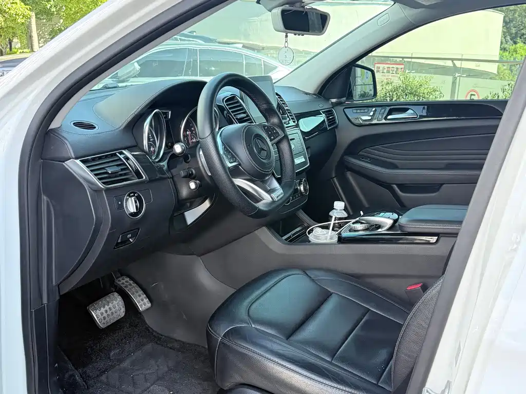 Mercedes-Benz GLE Coupe AMG — миниатюра 8