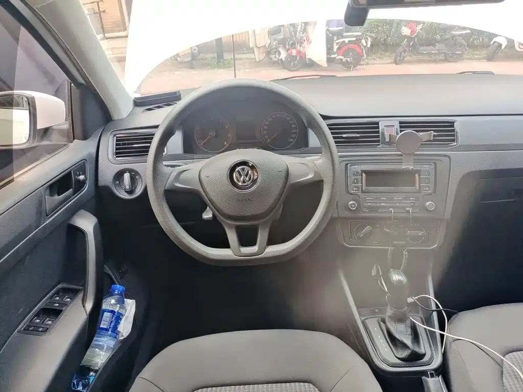 Volkswagen Santana — миниатюра 3