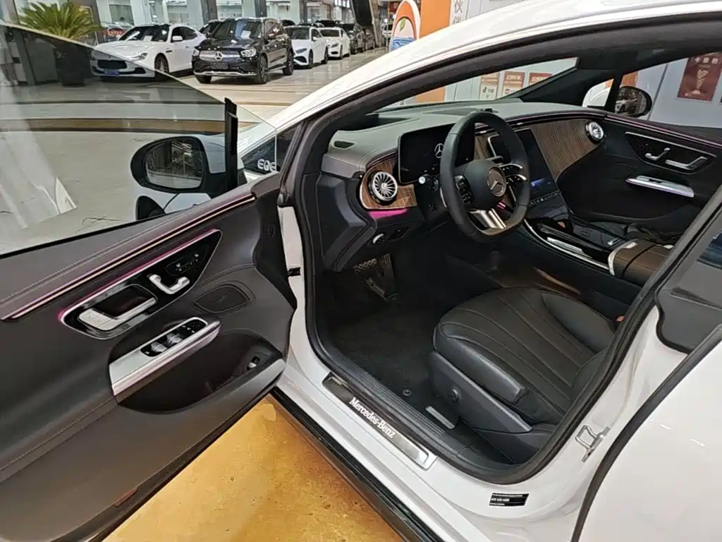 Mercedes-Benz EQE — миниатюра 16