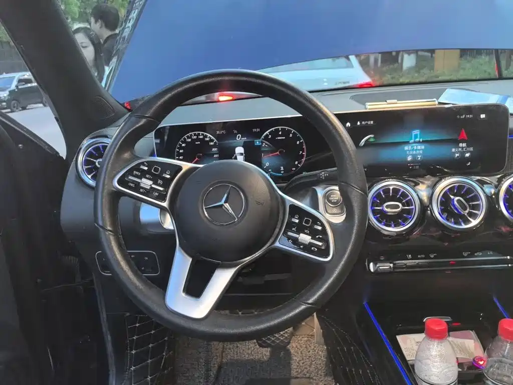 Mercedes-Benz GLB — миниатюра 3