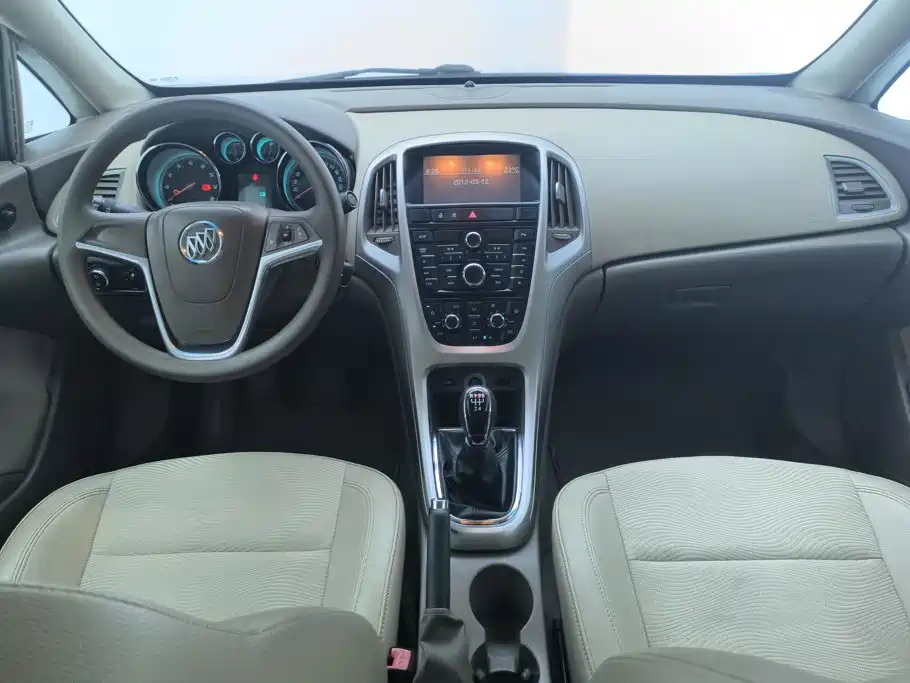 Buick Excelle — миниатюра 12