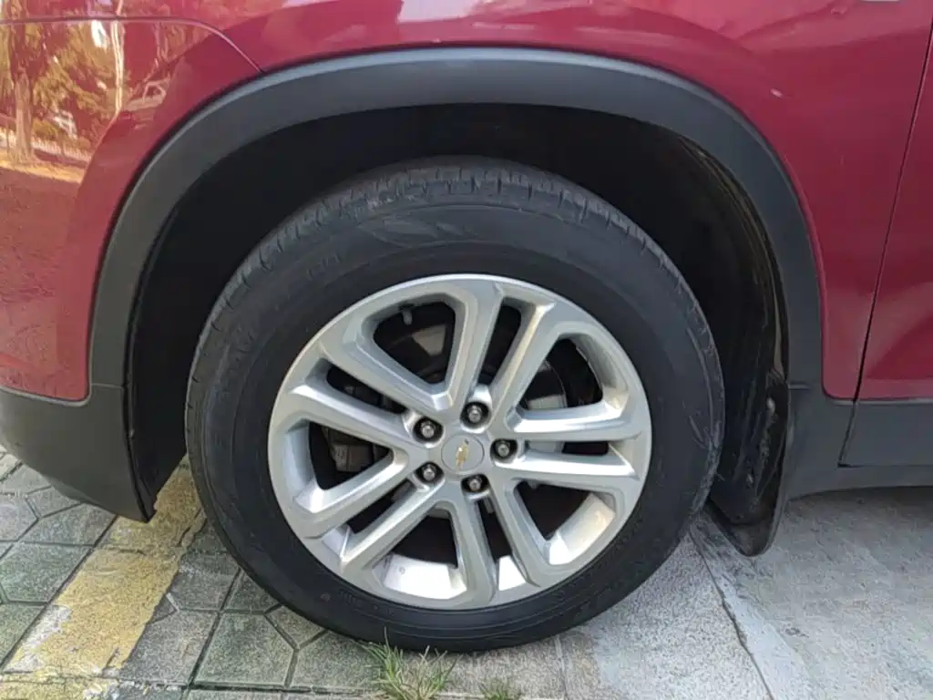 Chevrolet Trax — миниатюра 23