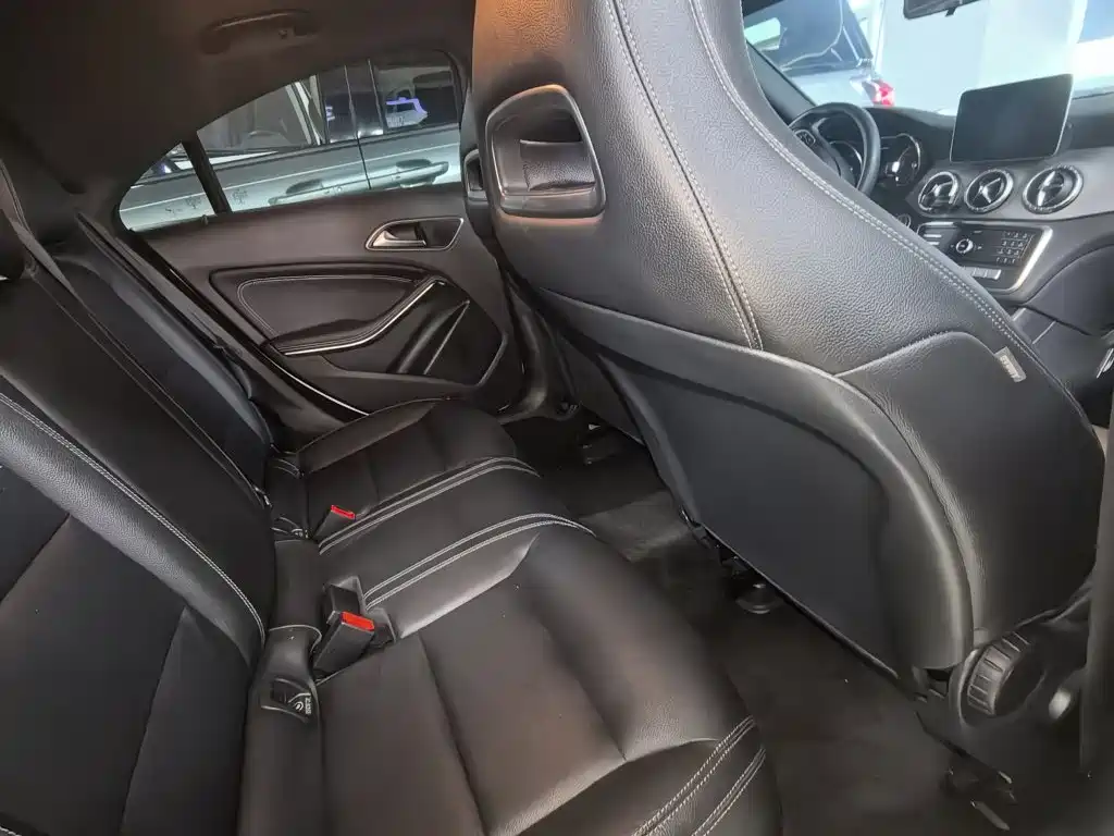 Mercedes-Benz CLA (Import) — миниатюра 5