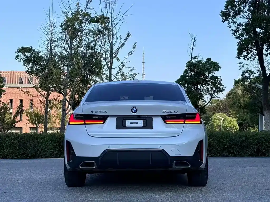 BMW 3 Series — миниатюра 8