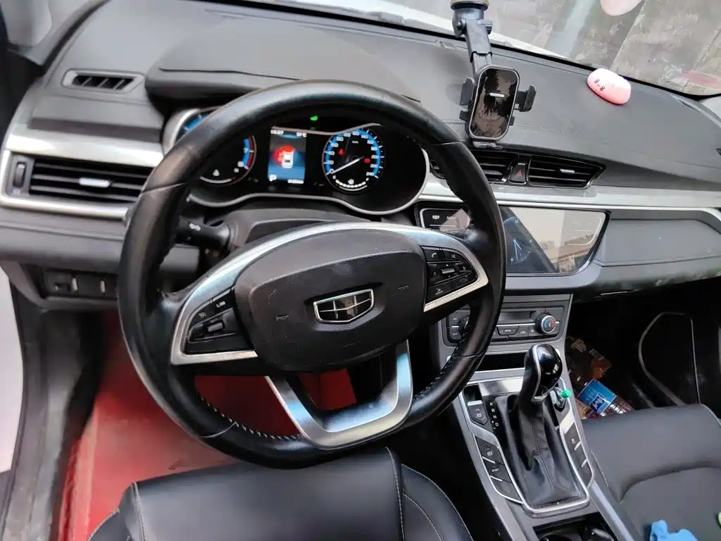 Geely Emgrand — миниатюра 12