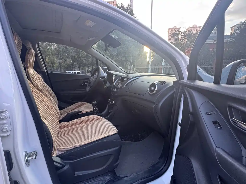 Chevrolet Trax — миниатюра 13