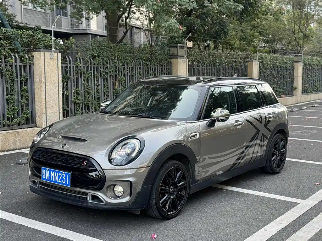 MINI CLUBMAN