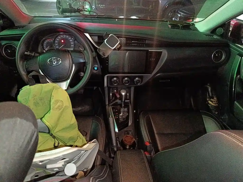 Toyota Corolla — миниатюра 5