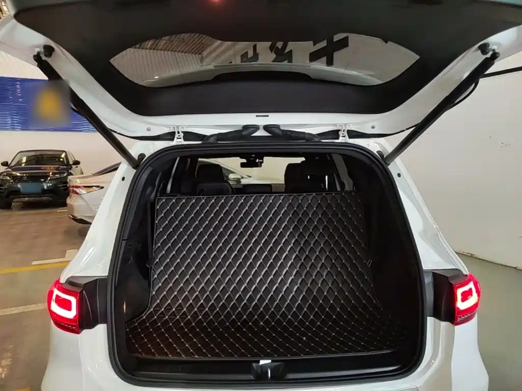 Mercedes-Benz GLB — миниатюра 19