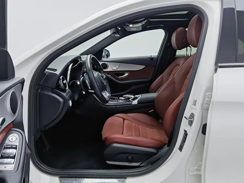 Mercedes-Benz C-Class — миниатюра 10