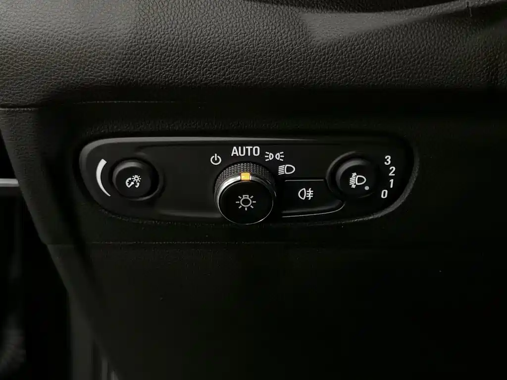Buick Envision S — миниатюра 21