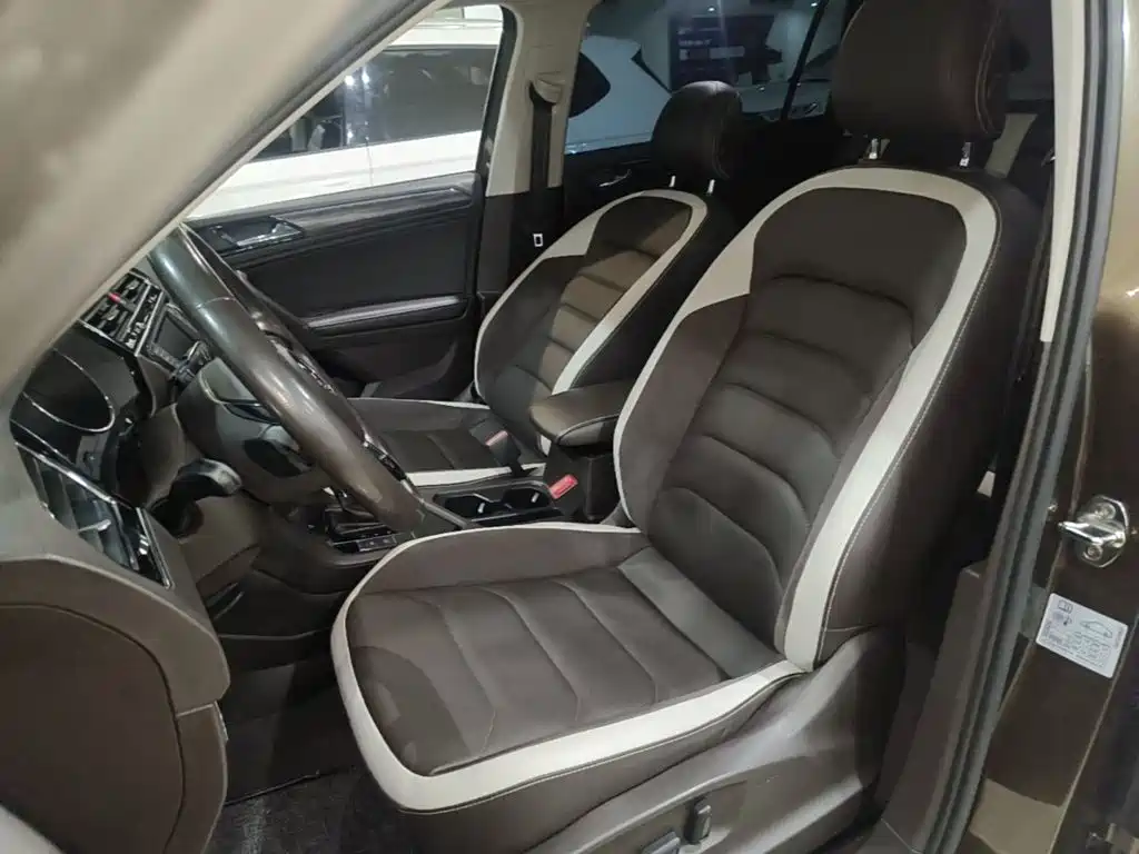 Volkswagen Tiguan L — миниатюра 15