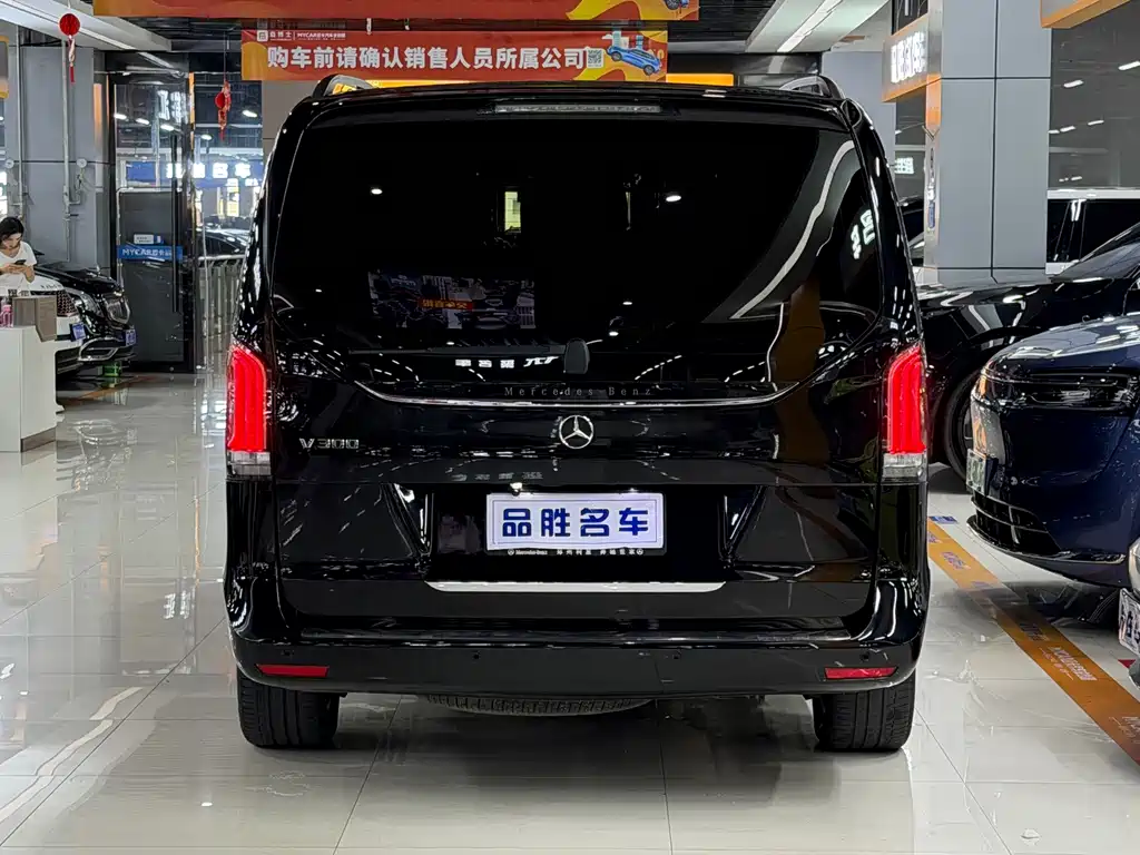 Mercedes-Benz V-Class — миниатюра 4