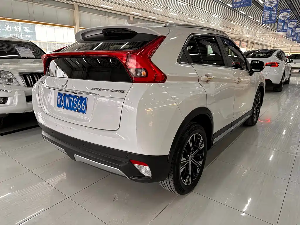 Mitsubishi Eclipse Cross — миниатюра 6