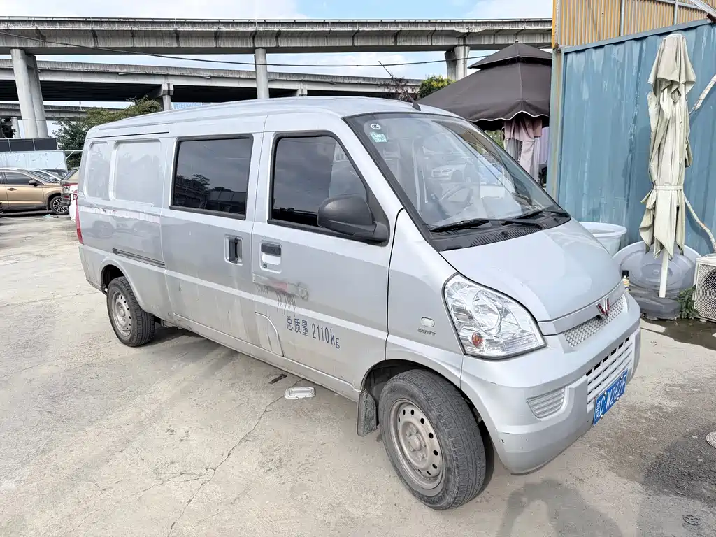Wuling Rongguang — миниатюра 3