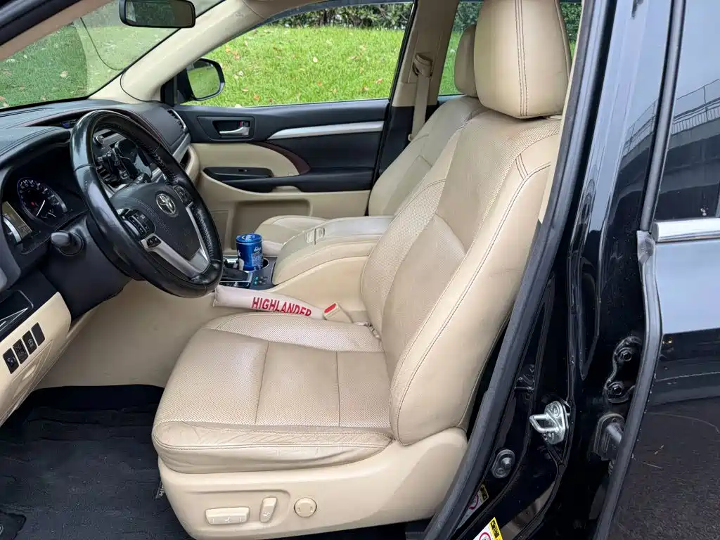 Toyota Highlander — миниатюра 8