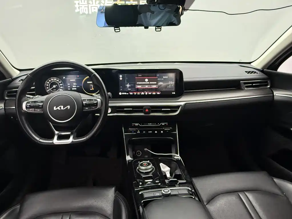 Kia K5 — миниатюра 7
