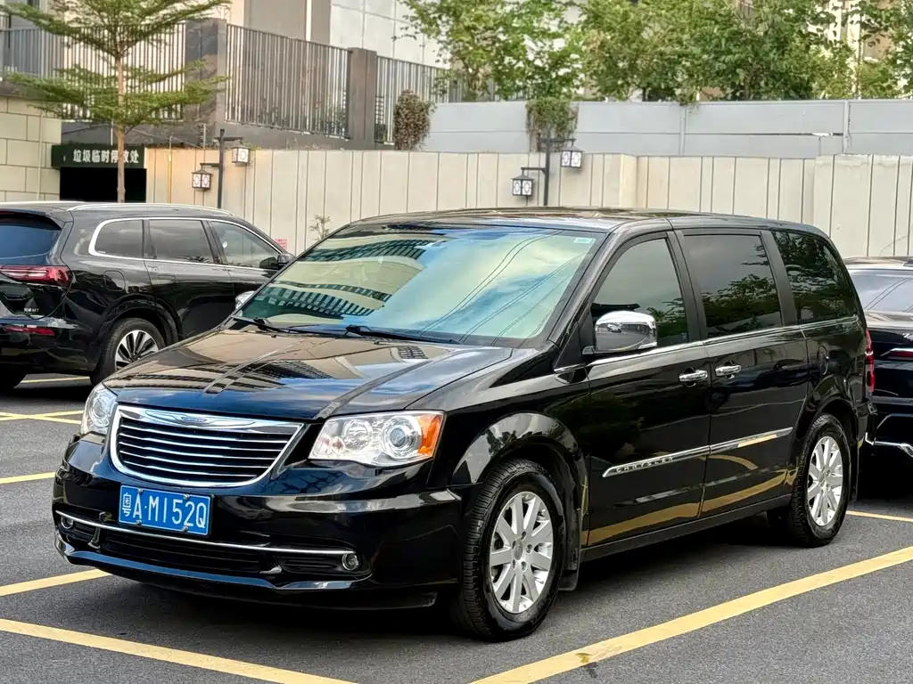 Chrysler Grand Voyager (Import) — миниатюра 4