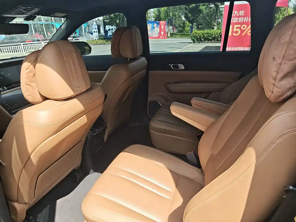 Li Auto Li ONE — миниатюра 8