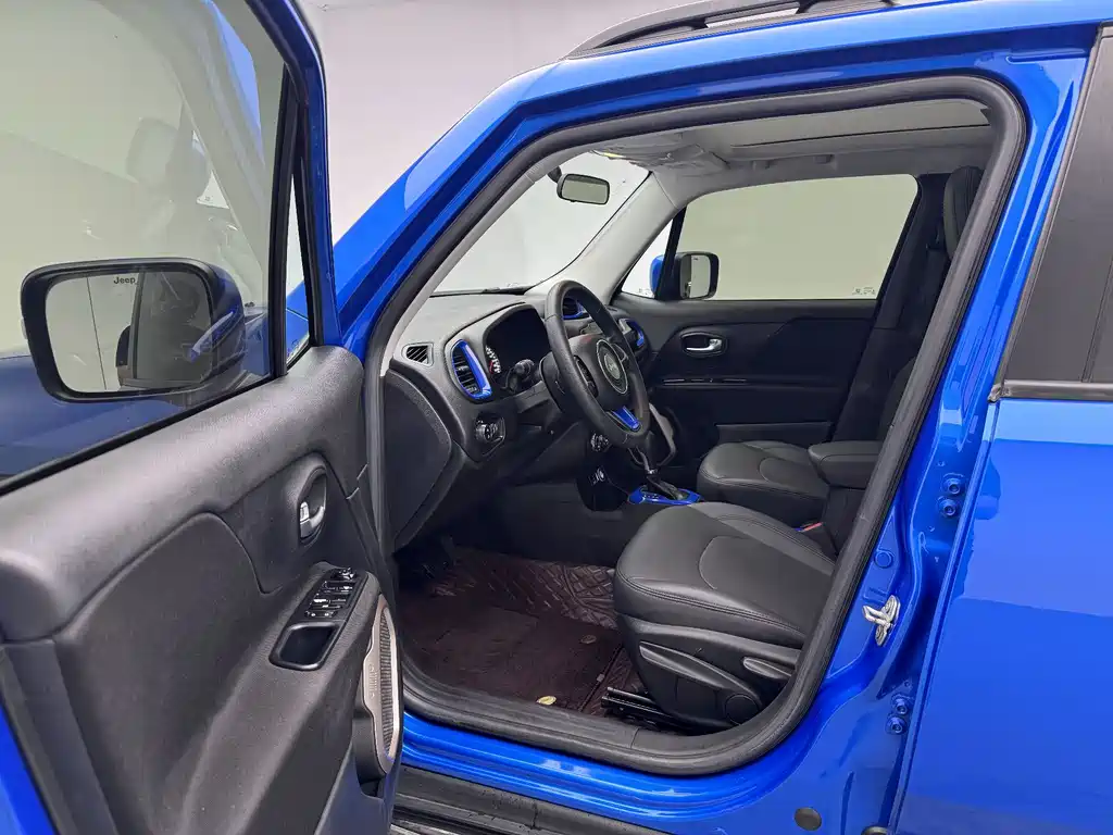 Jeep Renegade — миниатюра 10