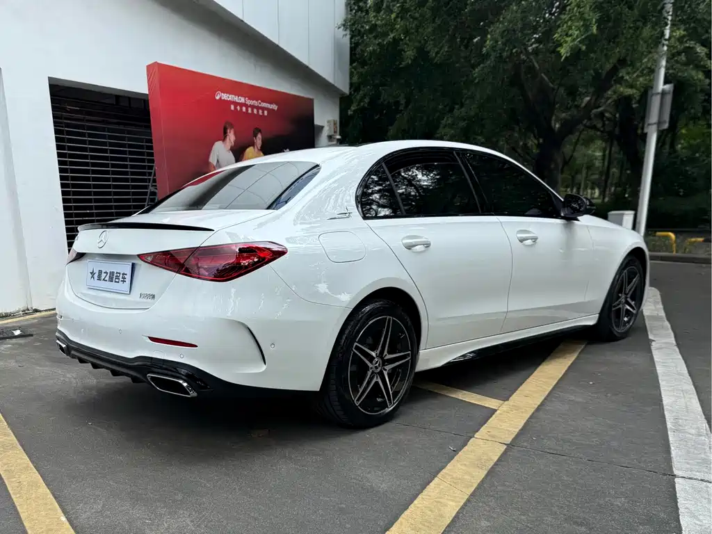 Mercedes-Benz C-Class — миниатюра 4